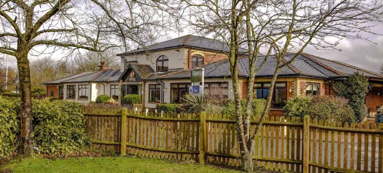 布罗顿酒店(The Broughton Hotel by Greene King Inns)图片