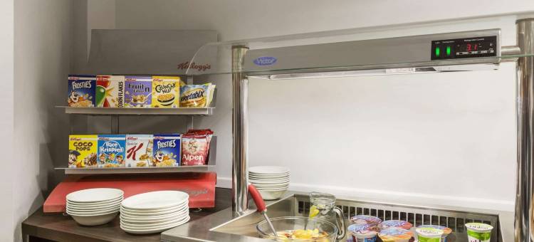 伦敦斯坦斯特德机场温德姆华美达酒店(Ramada by Wyndham London Stansted Airport)图片