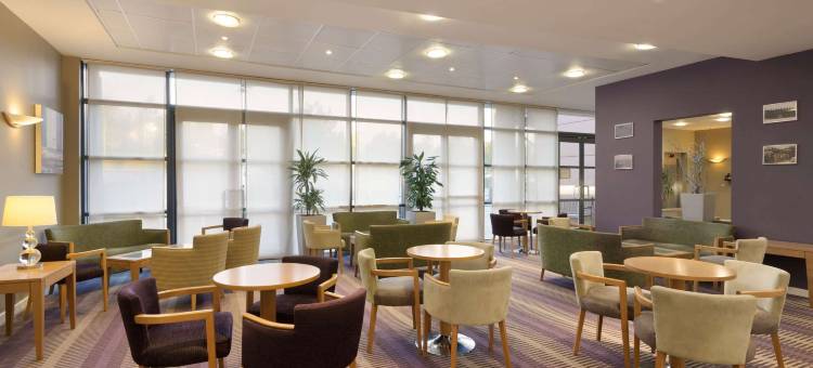 瑞克斯汉温德姆华美达广场酒店(Ramada Plaza by Wyndham Wrexham)图片