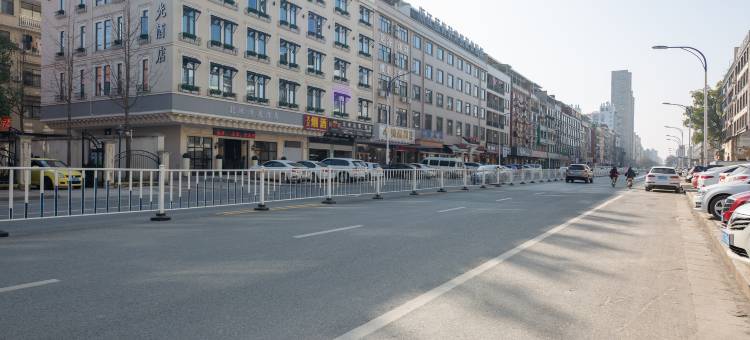 金华叁品生活酒店(金华市政府三路口街店)图片