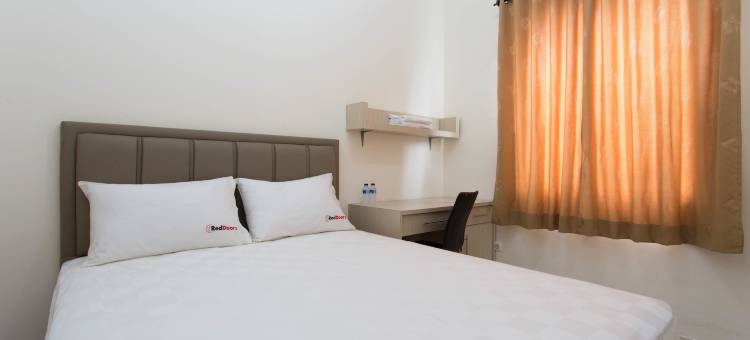 红门酒店-近西罗亚卡拉瓦奇(RedDoorz Plus near Siloam Karawaci)图片