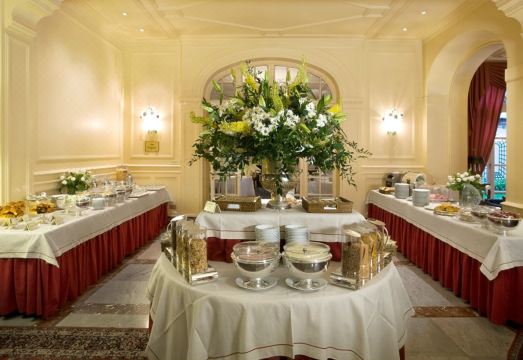 Grand Hotel SiteaHotel Overview