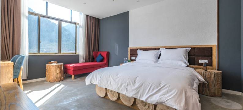 波密格拉丹东酒店图片