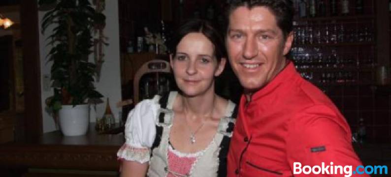 马特多尔夫尔霍夫酒店-咖啡厅-餐厅(Hotel-Cafe-Restaurant Matzelsdorfer Hof)图片