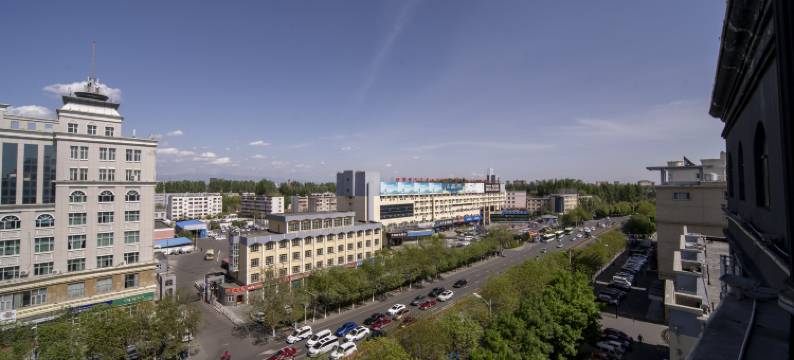 伊宁柏漫酒店(六星街店)图片