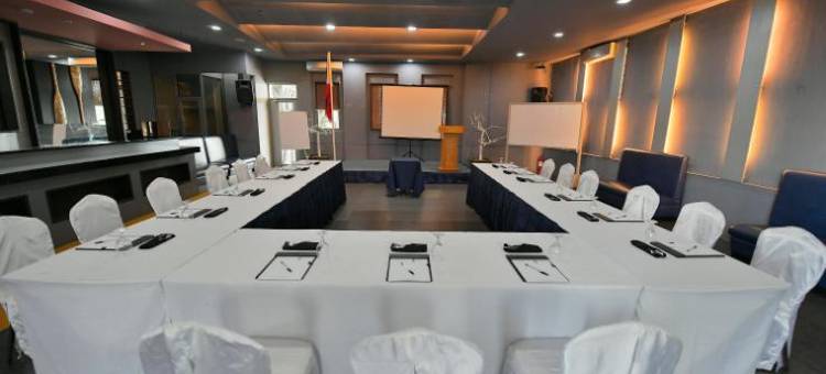 帕塞奥高级酒店(Paseo Premiere Hotel)图片