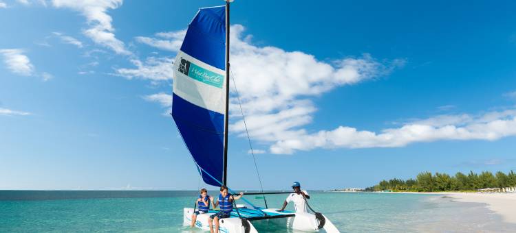 贝斯特海湾俱乐部度假村(West Bay Club)图片