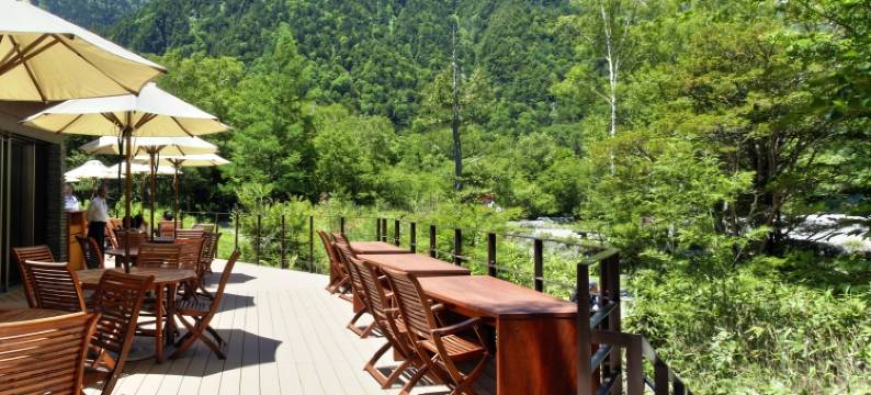白桦庄酒店(Kamikochi Hotel Shirakabaso)图片