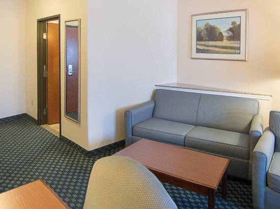 Comfort Suites Tomball Hotel Reviews And Room Rates Trip Com