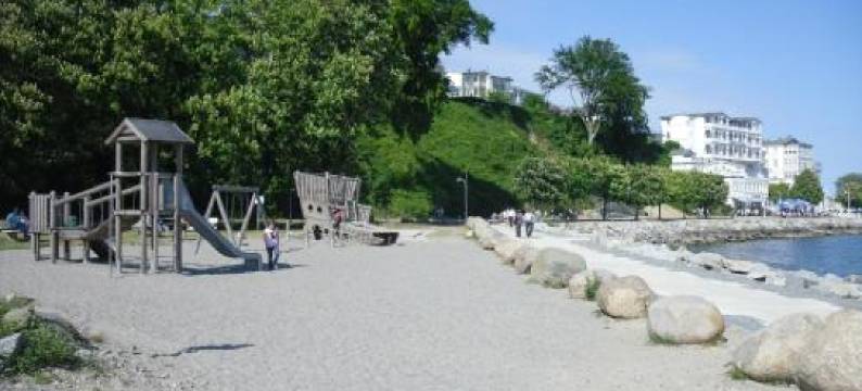 祖尔奥特萨斯尼茨公寓别墅(Apartment Villa Zur Altstadt Sassnitz)图片