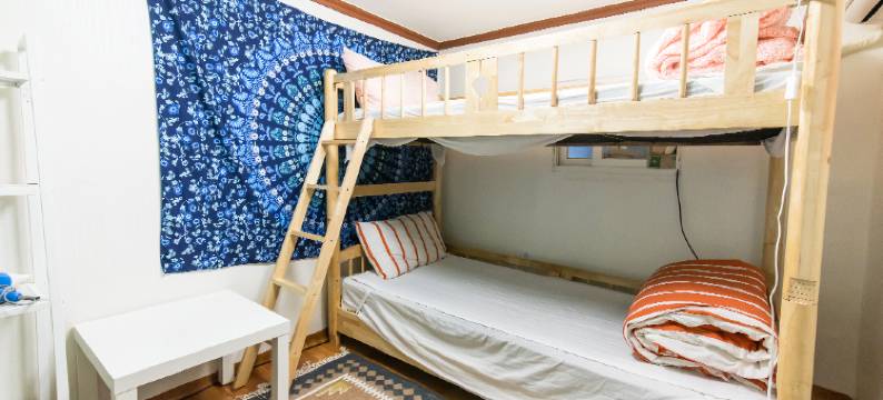 金霍黑鲸酒吧旅馆(Jinho's Black Whale Guest House and Bar)图片