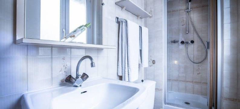 巴黎14区绿磨坊酒店(Hotel Moulin Vert)图片