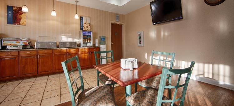 贝斯特韦斯特优质行政套房酒店(Best Western Plus Executive Hotel  Suites)图片