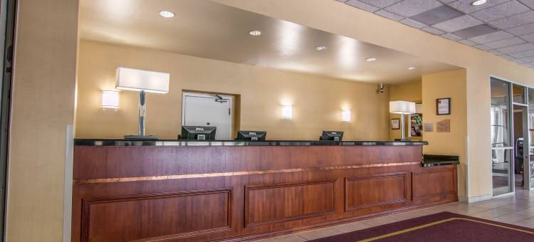 圣迭戈国家城市温德姆华美达酒店(Ramada by Wyndham San Diego National City)图片