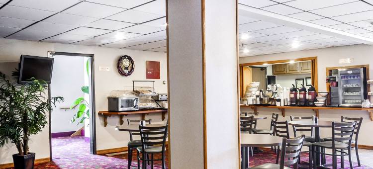 品质酒店奥扎克-斯普林菲尔德南(Quality Inn Ozark-Springfield South)图片