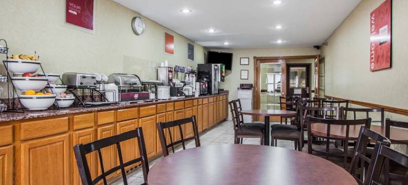 道奇堡呗盟套房酒店(Baymont by Wyndham Fort Dodge)图片