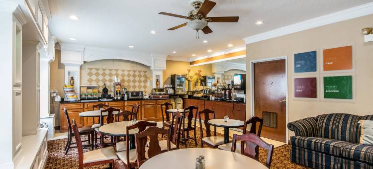 埃文斯维尔北区的品质酒店及套房(Quality Inn & Suites Evansville North)图片