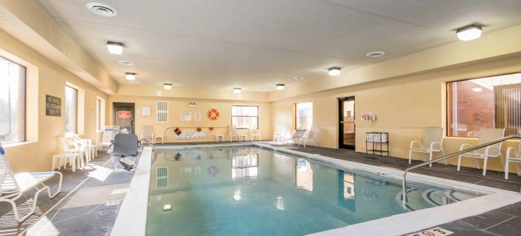 路易斯威尔机场舒适套房酒店(Comfort Suites Louisville Airport)图片