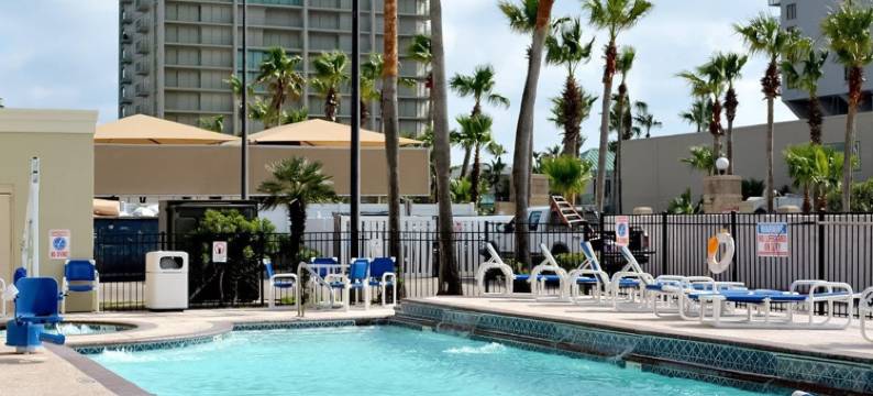 海滨舒适套房酒店(Comfort Suites Beachside)图片