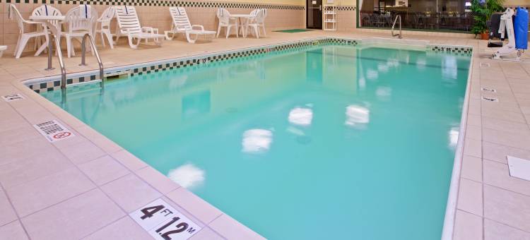 米沙沃卡-南本德地区呗盟套房酒店(Baymont by Wyndham Mishawaka South Bend Area)图片