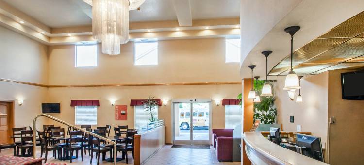 波特兰机场舒适套房酒店(Comfort Suites Portland Airport)图片