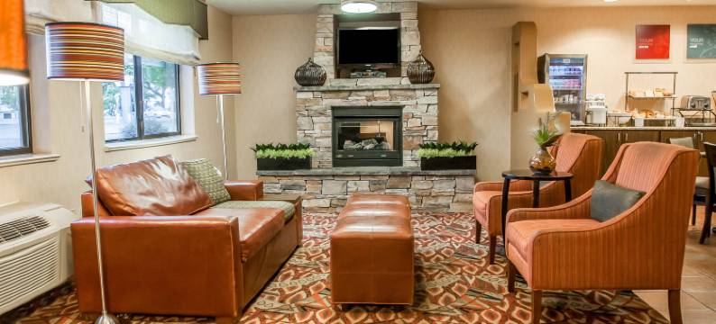 洛斯阿拉莫斯蔚景温德姆酒店(Wingate by Wyndham Los Alamos)图片