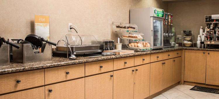 品质酒店大学(Quality Inn University Lansing)图片