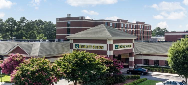 赖特湖诺福克机场品质套房酒店(Quality Suites Lake Wright Norfolk Airport)图片