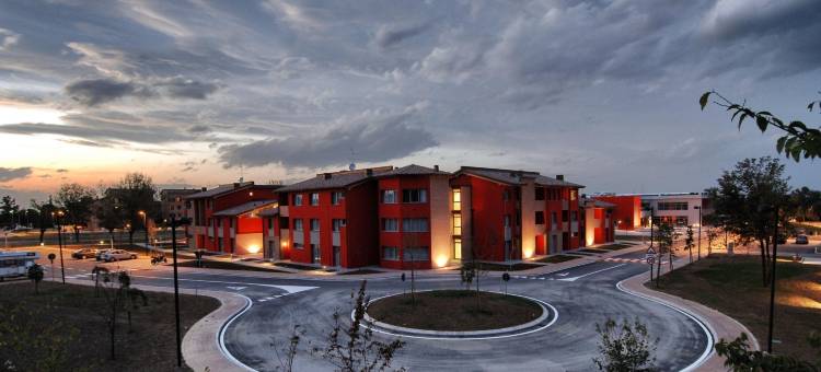 马拉内罗村酒店(Hotel Maranello Village)图片