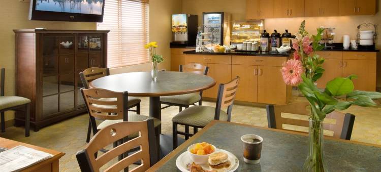 伊丽莎白海滨套房酒店-阿桑德连锁酒店(Elizabeth Oceanfront Suites, Ascend Hotel Collection)图片