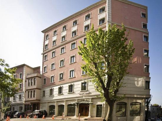 亞維茲蘇丹阿合麥特大酒店