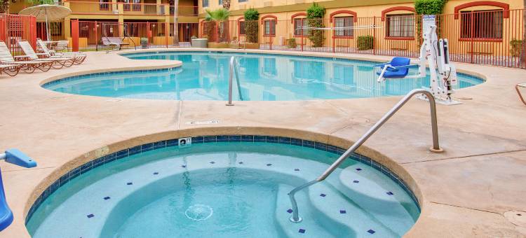 古德伊尔-菲尼克斯西凯艺套房酒店(Quality Inn & Suites Goodyear - Phoenix West)图片