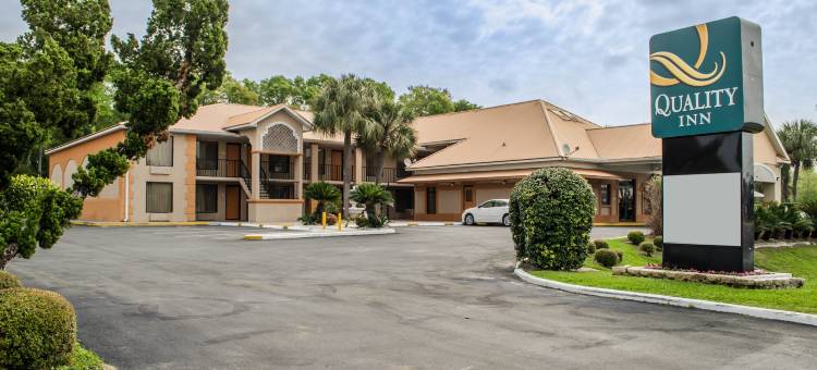 凯艺酒店-近海牛泉州立公园(Quality Inn Near Manatee Springs State Park)图片