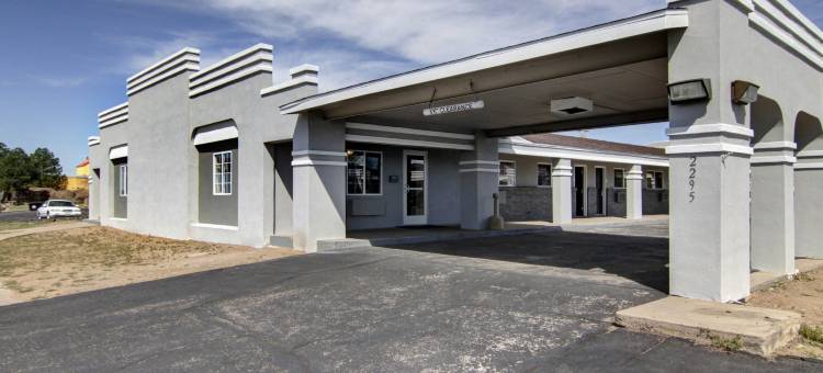 艾柯诺罗奇圣罗莎汽车旅馆(Econo Lodge Inn & Suites)图片