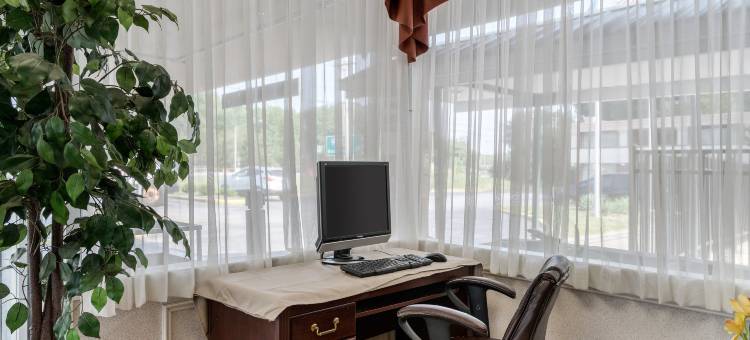 纽华克罗德威旅馆(Rodeway Inn University)图片