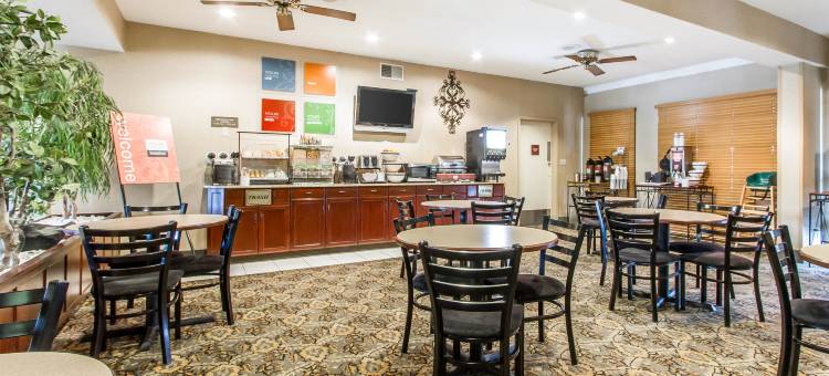 本顿德拉芬维尔凯艺套房酒店(Quality Inn & Suites Benton - Draffenville)图片