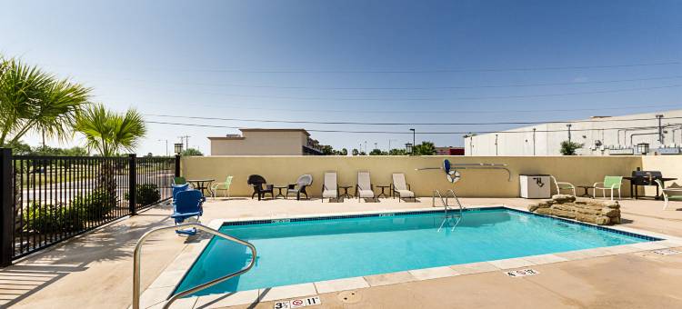 湖畔汽车舒适酒店及套房(Comfort Inn & Suites Lakeside)图片