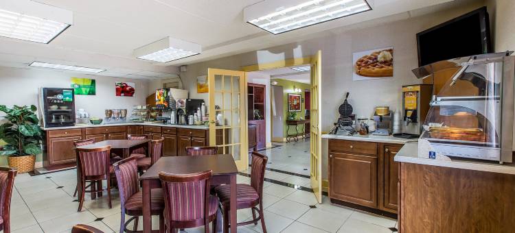 品质套房酒店(Quality Inn & Suites)图片