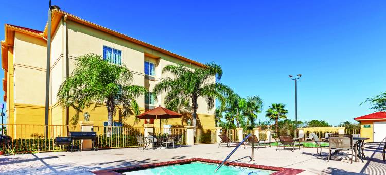 温尼拉昆塔温德姆套房酒店(La Quinta Inn & Suites by Wyndham Winnie)图片