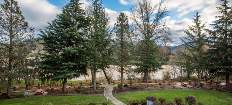 罗斯堡河滨旅馆(Riverfront Inn Roseburg)图片