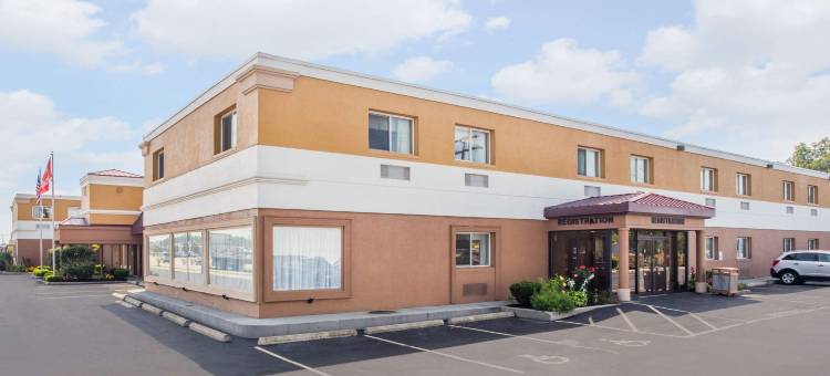 法布里奇威廉姆斯维尔布法罗机场快捷酒店(FairBridge Inn Express Buffalo Airport Williamsville)图片