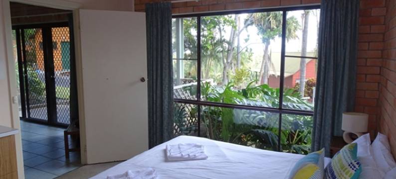 13 科罗拉棕榈树酒店 - 2 室别墅(13 Korora Palms - 2 Bedroom Villa)图片