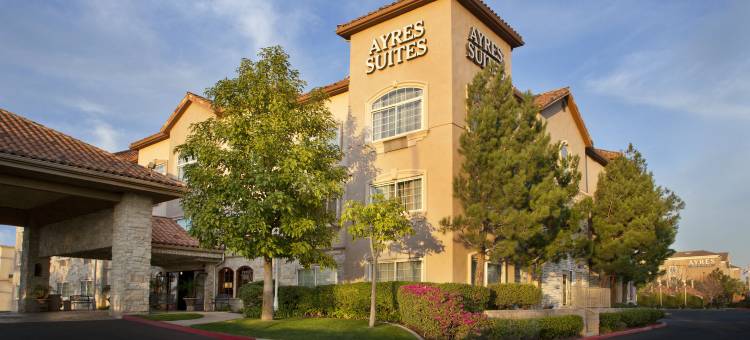 安大略米尔斯购物中心 - 库卡蒙格牧场艾尔丝套房酒店(Ayres Suites Ontario at the Mills Mall - Rancho Cucamonga)图片