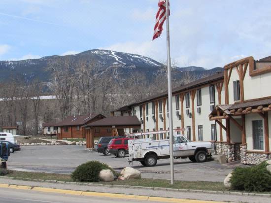 Beartooth Hideaway Inn Cabins Hotel Reviews And Room Rates