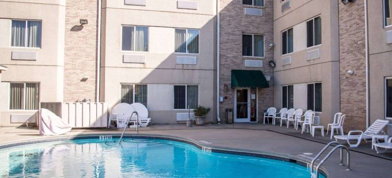 康科德米尔斯-舒眠酒店及套房(Sleep Inn & Suites at Concord Mills)图片