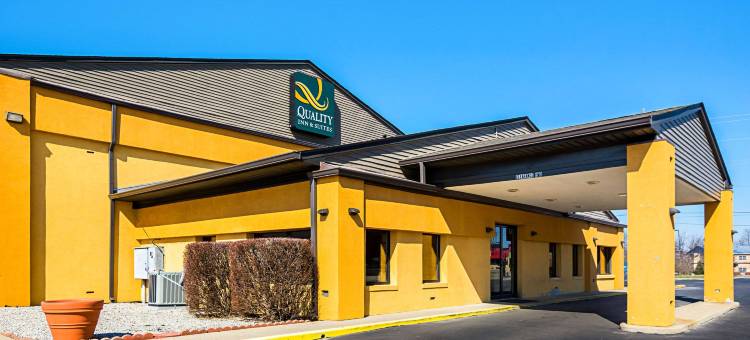 格林斯堡I-74凯艺套房酒店(Quality Inn & Suites Greensburg I-74)图片