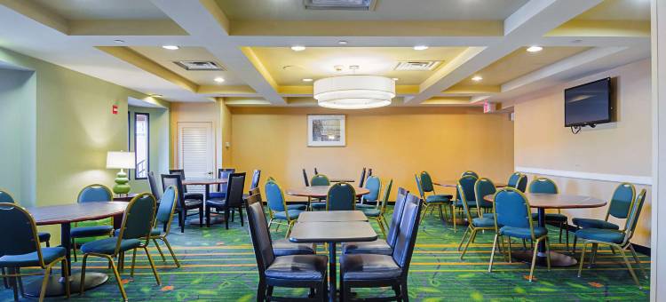 波士顿里维尔凯艺酒店(Quality Inn Boston-Revere)图片