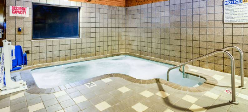 梅诺莫尼美吟温德姆酒店(AmericInn by Wyndham Menomonie)图片