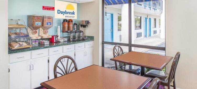 Days Inn by Wyndham N Little Rock East图片