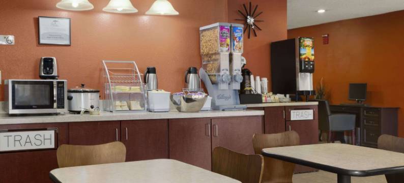 普雷斯顿堡速8酒店(Super 8 by Wyndham Prestonsburg)图片